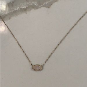 Kendra Scott necklace